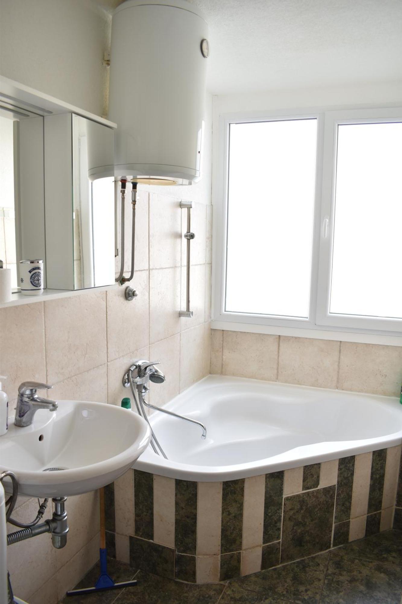 Apartman Iris *